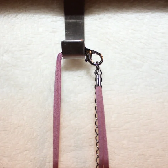 Necklaces - Picture 7 of 11